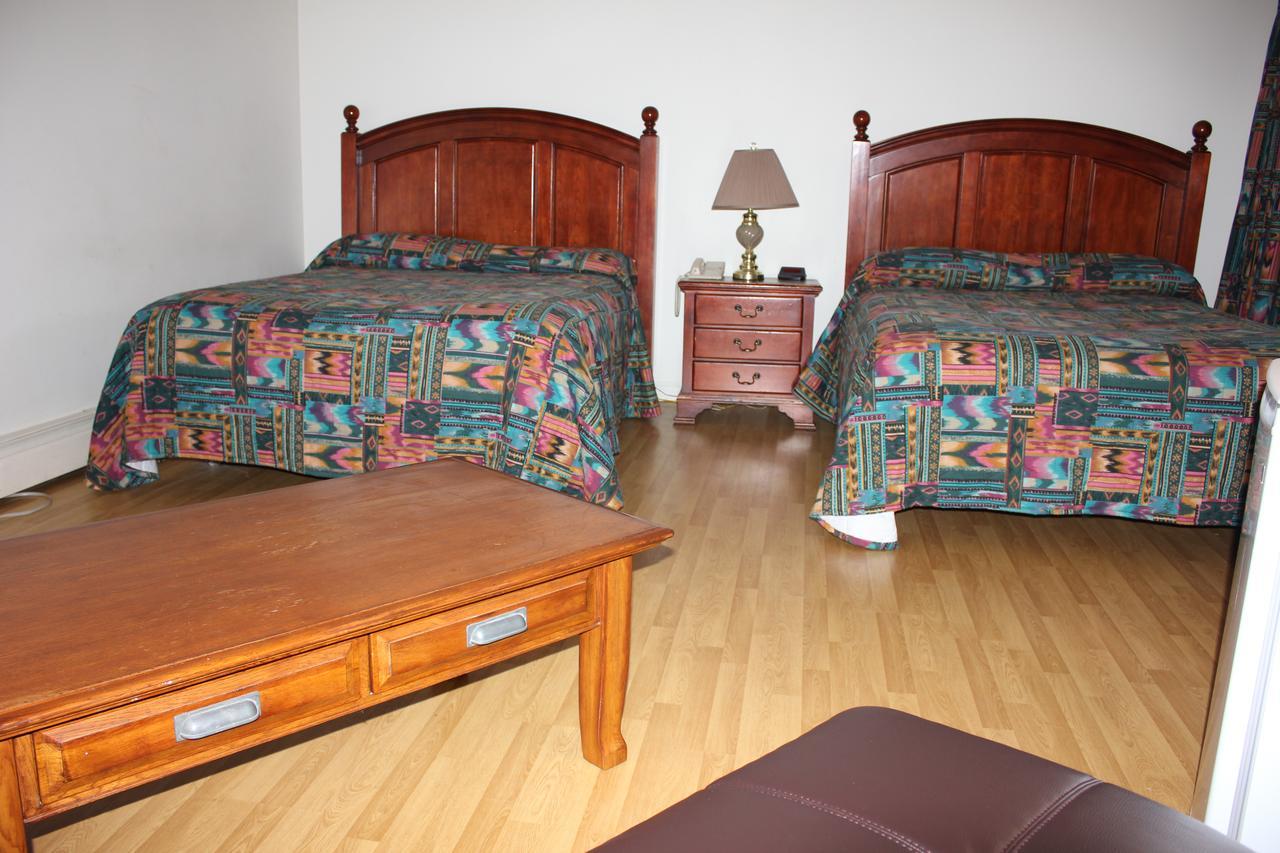 Stonehouse Motel And Restaurant Truro Bagian luar foto